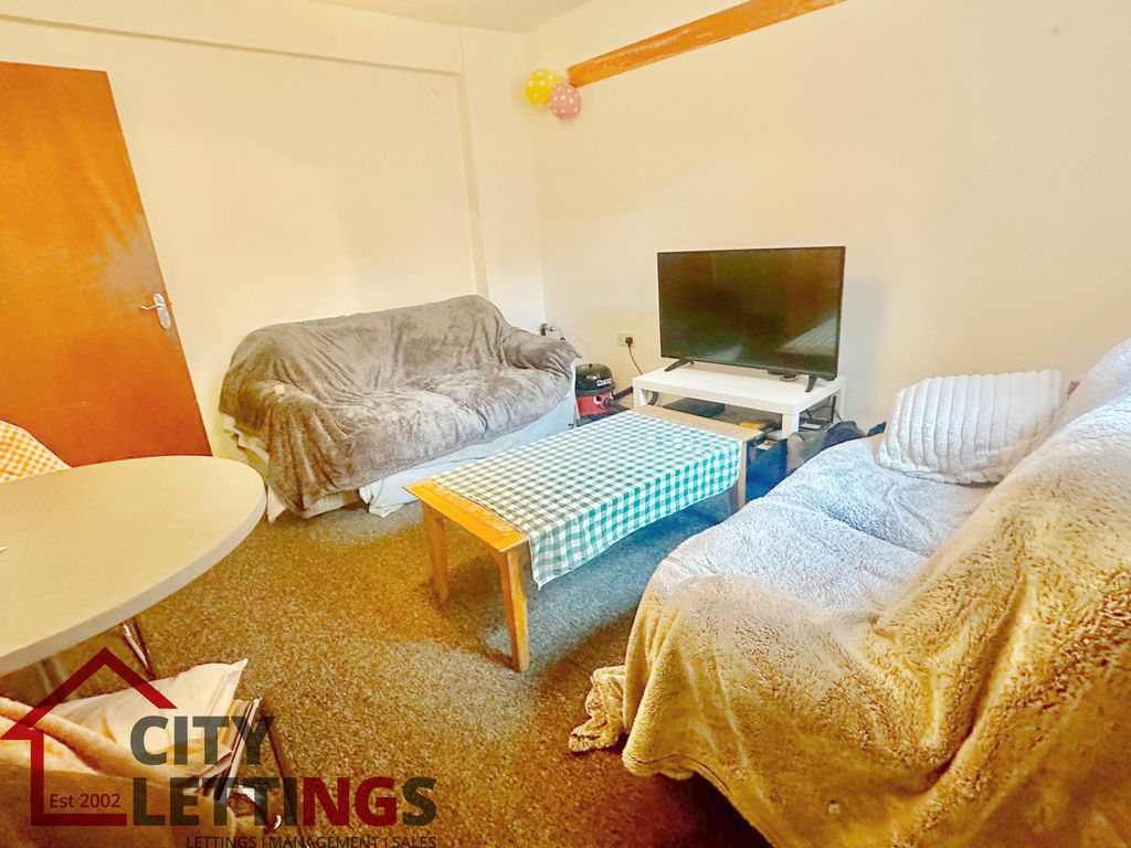 Property photo 2 of 16 Img_3944