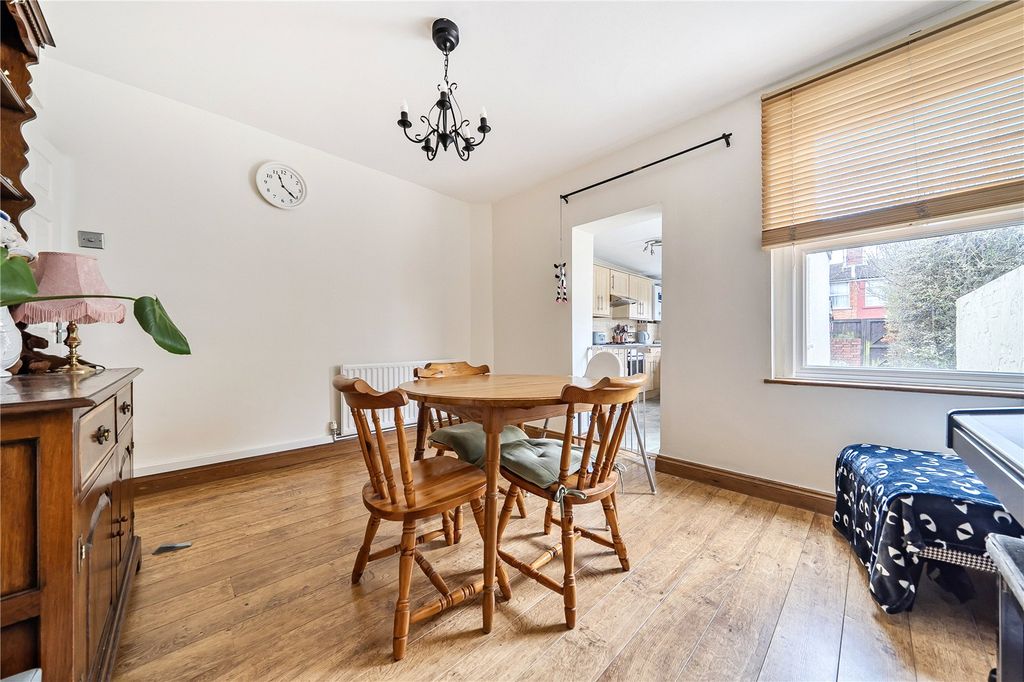 Property photo 3 of 20 Picture No. 13