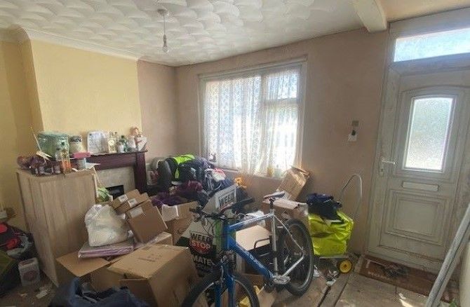 Property photo 2 of 13