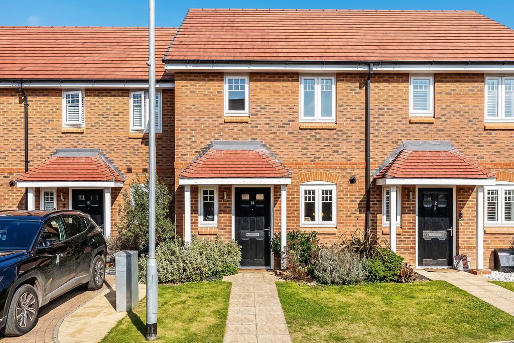 Property photo 1 of 21 14-Hailwood-Drive-20