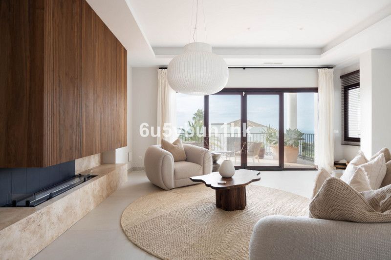 Property photo 3 of 47