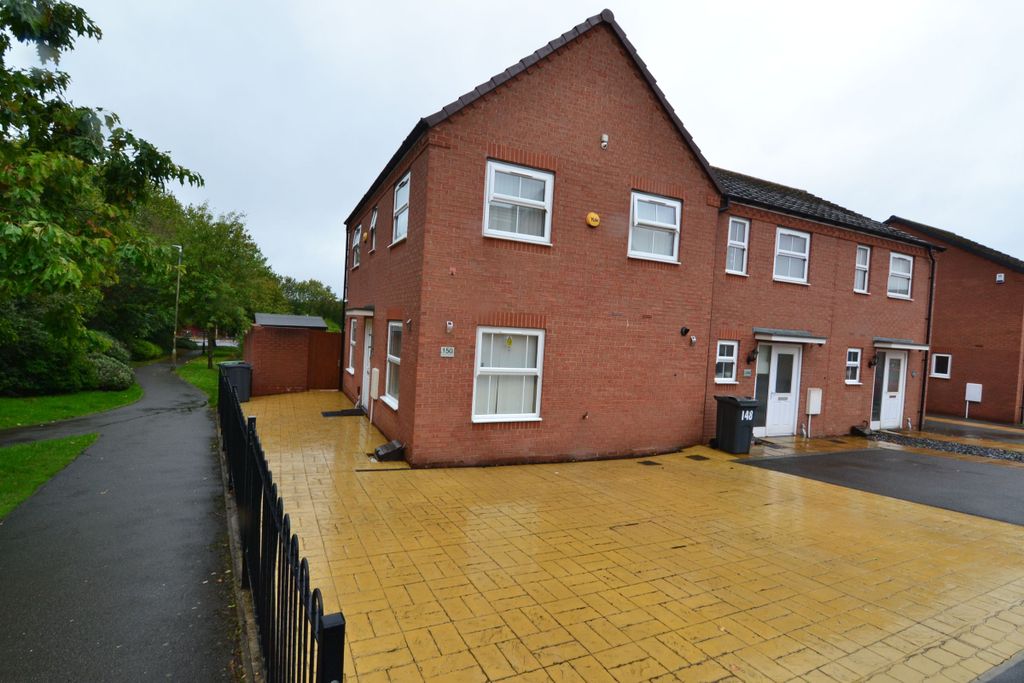 Property photo 2 of 11