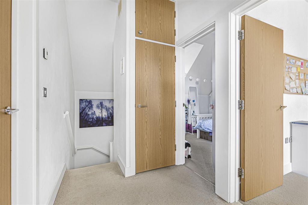 Additional image 15 of 3 bed semi-detached house for saleWillis Grove, Balls Park, Hertford SG13