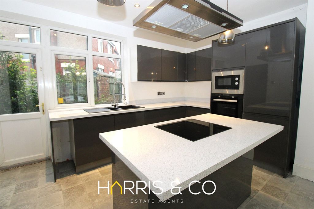 Property photo 3 of 15 Picture No. 34