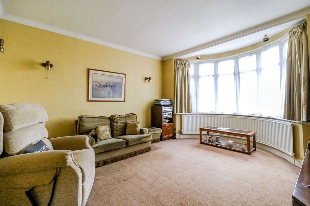 Property photo 2 of 15 Picture No. 22