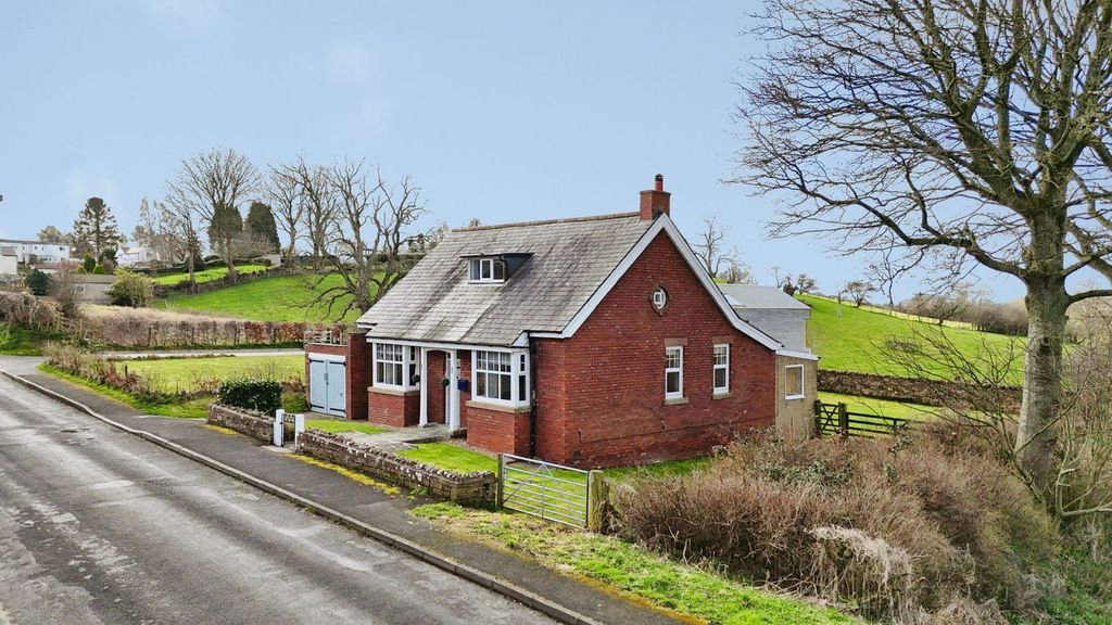 Property photo 1 of 22