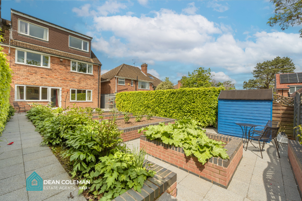 Property photo 2 of 27