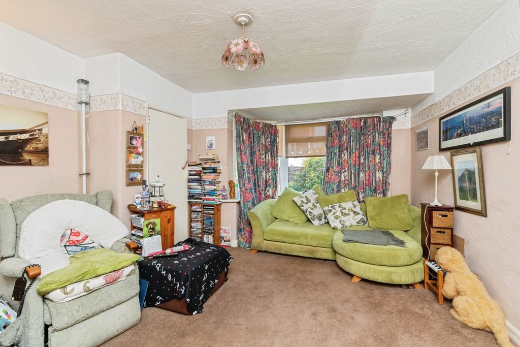 Property photo 2 of 13 Photo