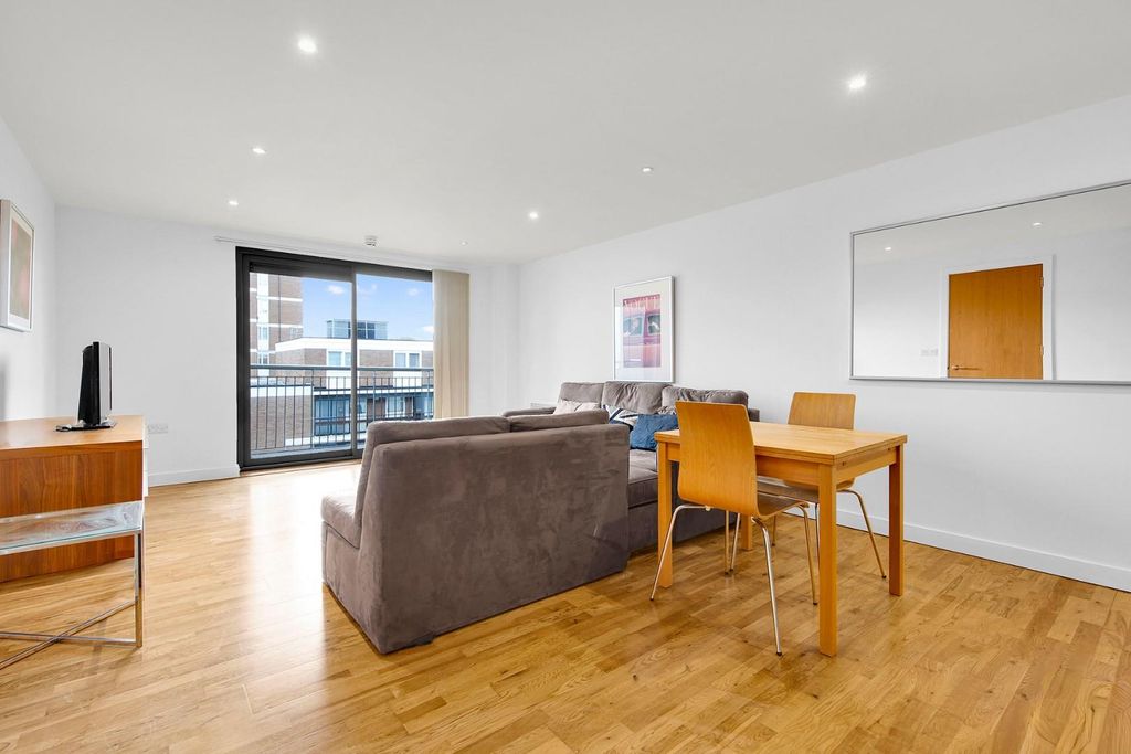 Property photo 2 of 10 2A.Jpg