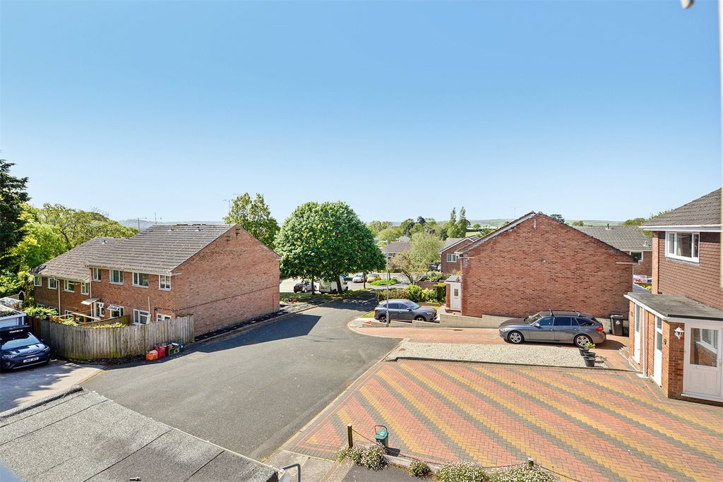 Property photo 2 of 13 Picture No. 02