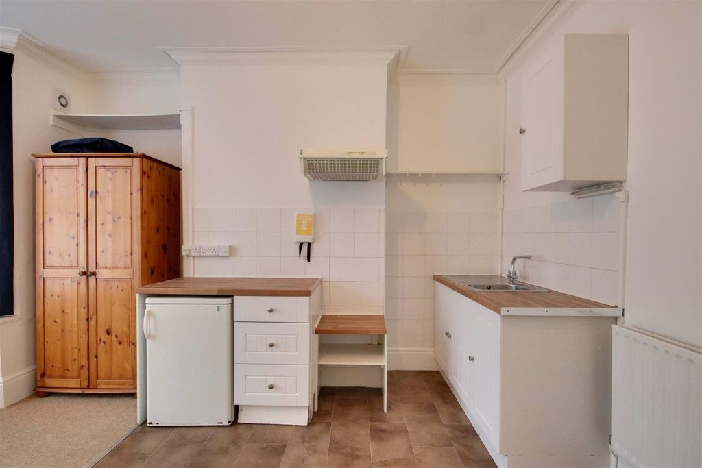 Property photo 3 of 4 Img_3766-Img_3768.Jpg