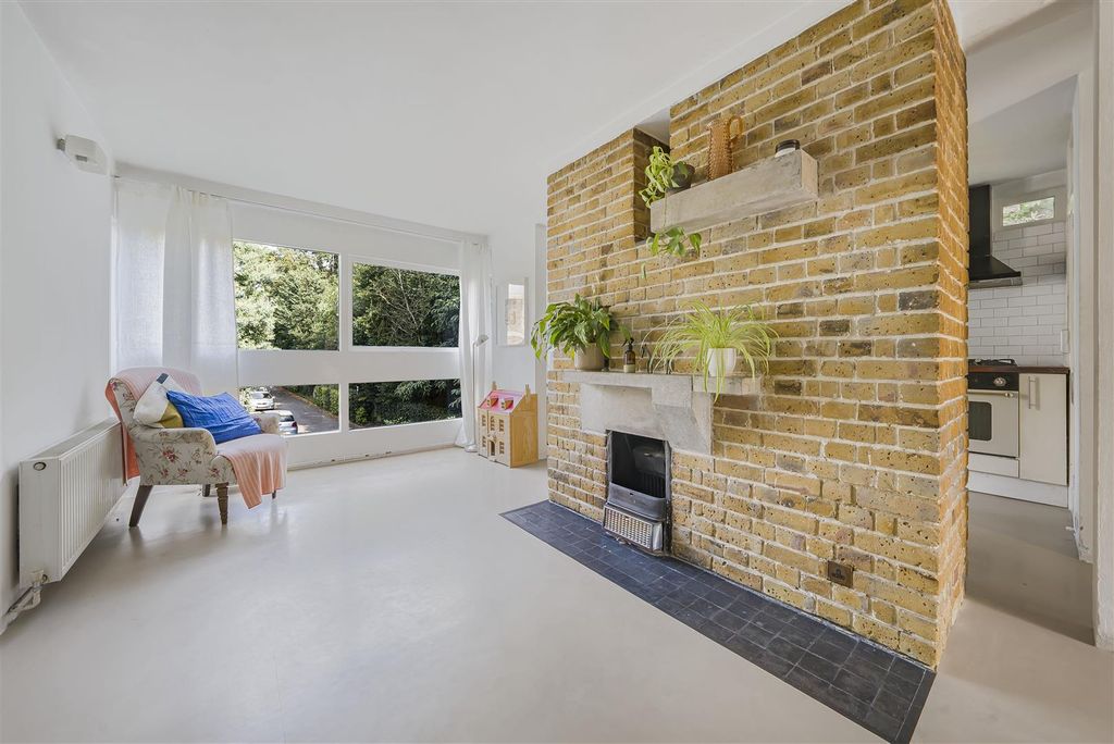 Property photo 3 of 15 Property Photo