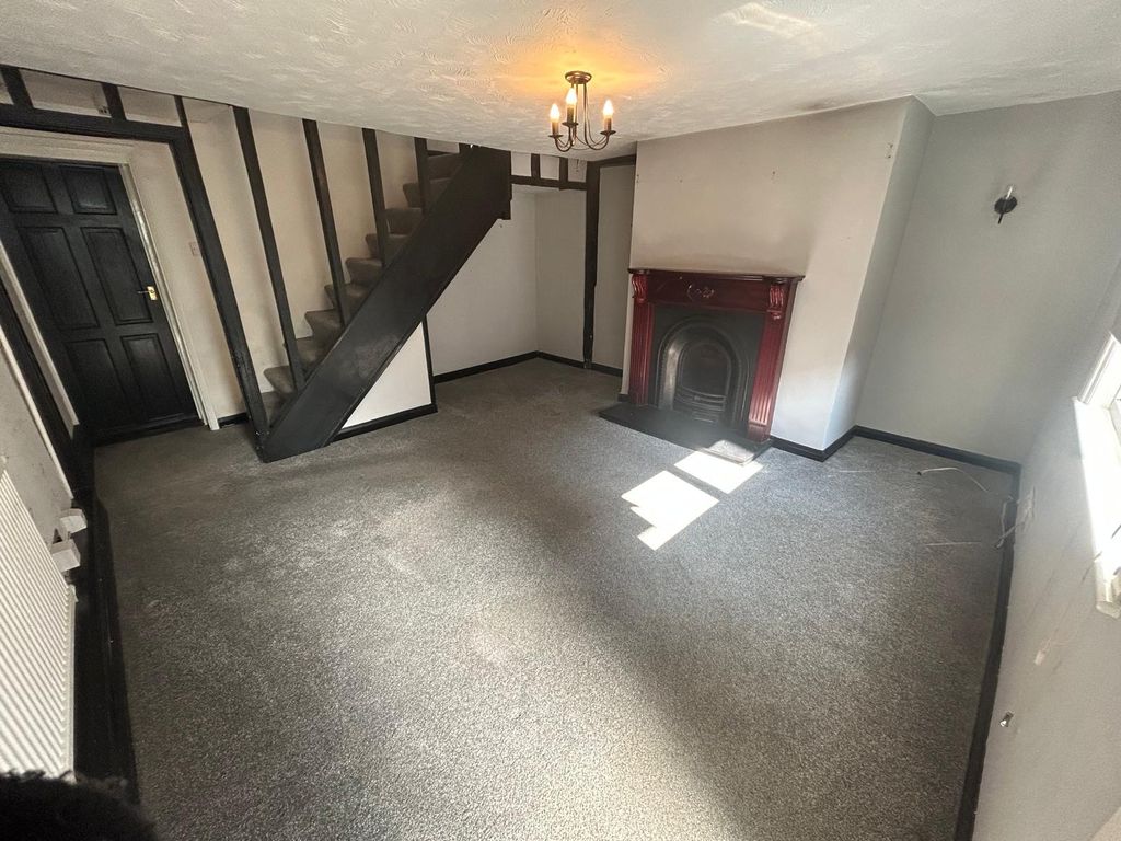 Property photo 2 of 6