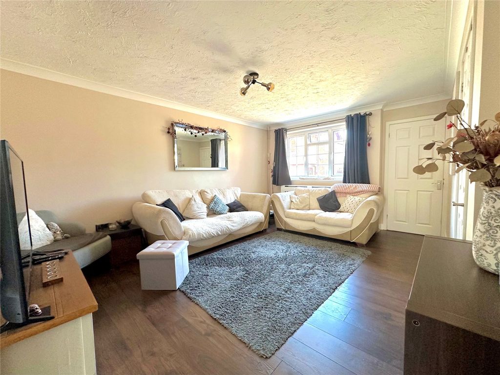 Property photo 2 of 12 Picture No. 13