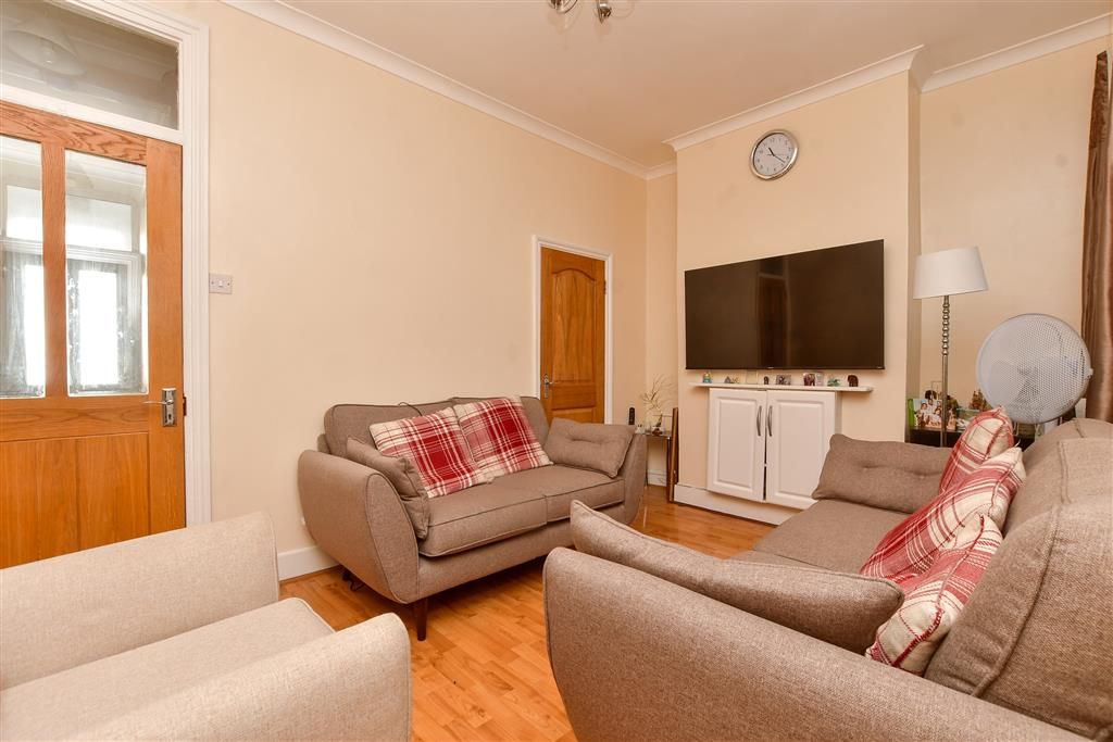 Property photo 3 of 10 Dining Room