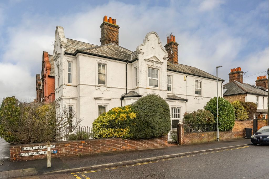 Property photo 1 of 23