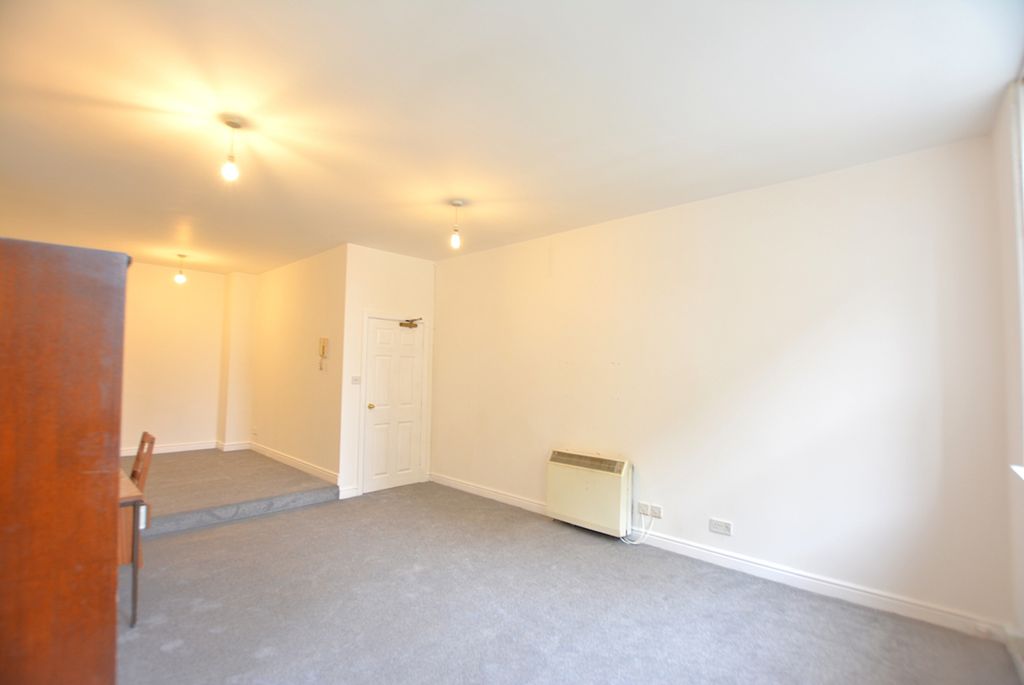 Property photo 3 of 9 Dsc_0350