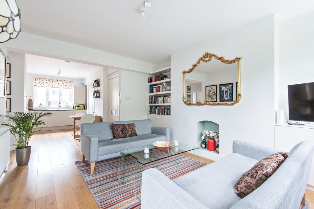 Property photo 1 of 7 299844 (1)
