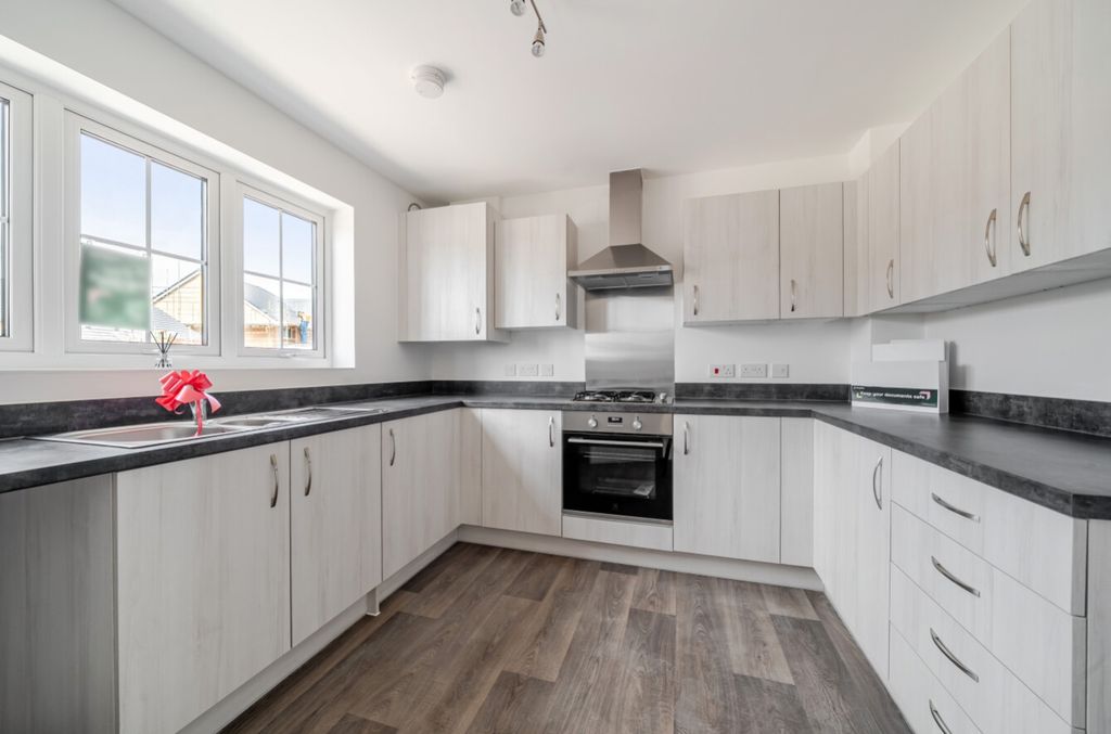 Property photo 3 of 18 1498785-1-6A68cc9E1B429