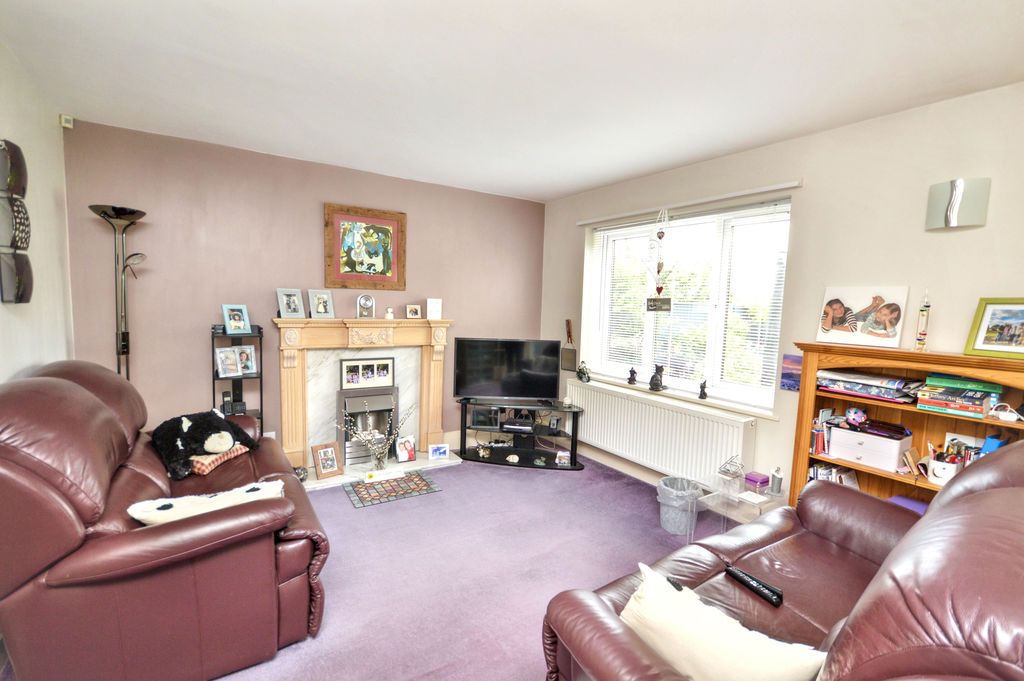 Property photo 3 of 13 Photo 9