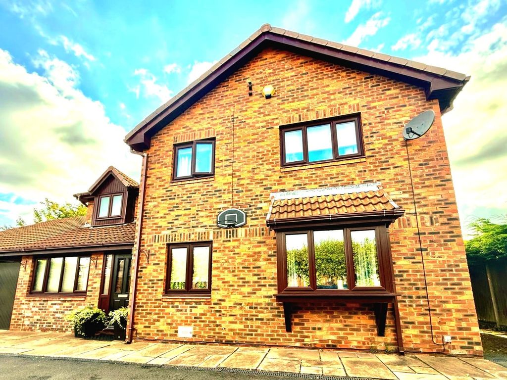 Property photo 2 of 23
