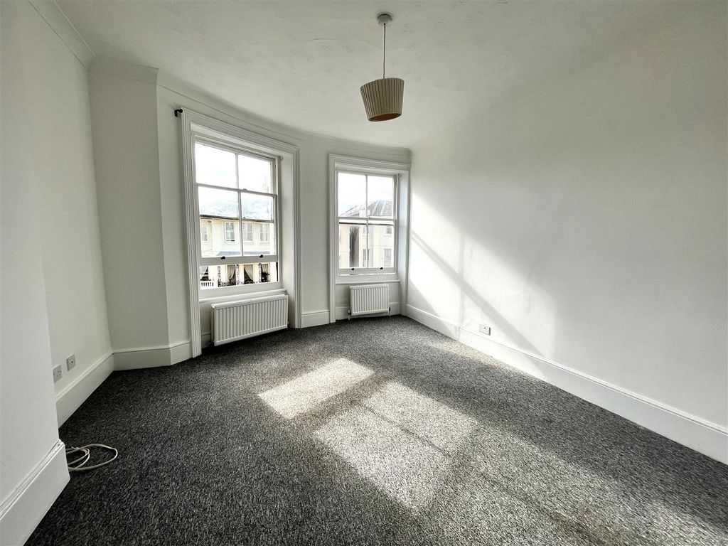 Property photo 3 of 12 Img_1900.Jpg