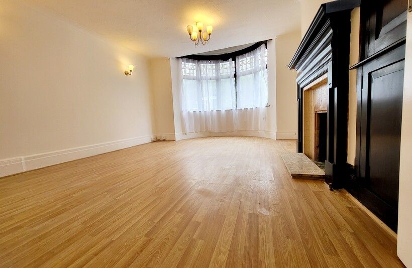 Property photo 2 of 5 269773-820x534