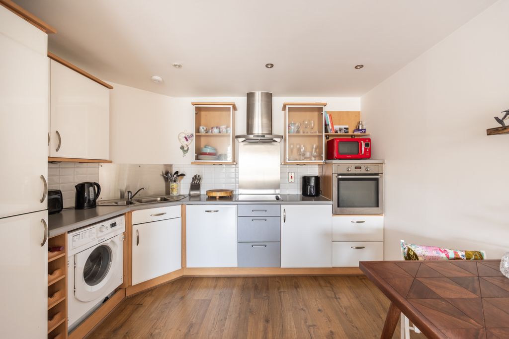 Property photo 3 of 22 Property Image 3