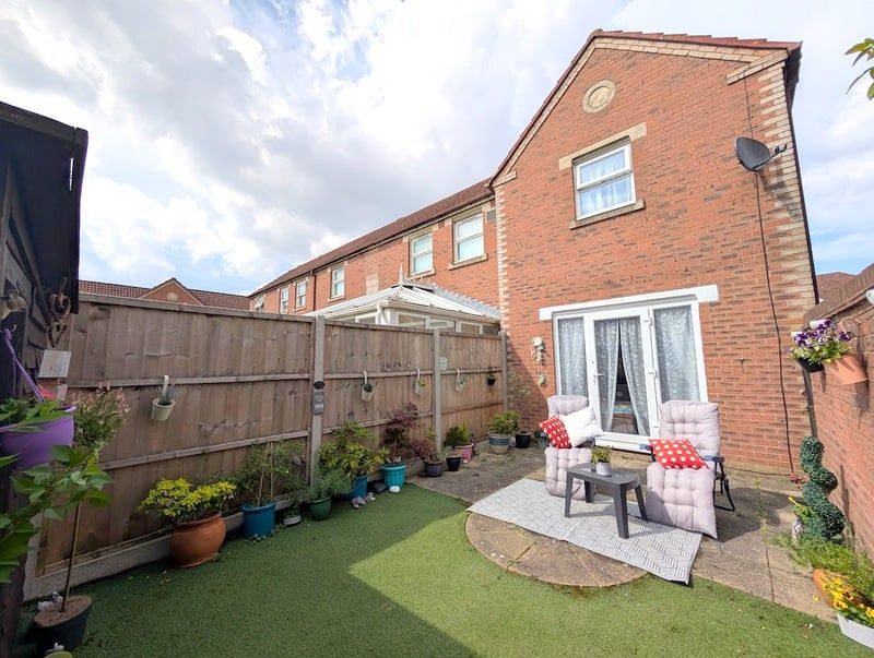Property photo 2 of 12