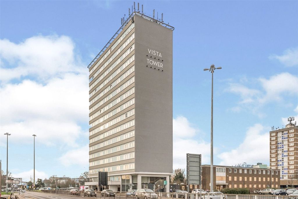 Property photo 2 of 15 Picture No. 02