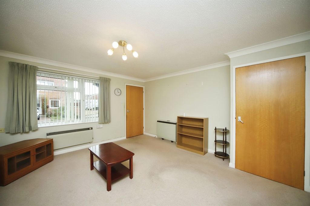 Property photo 3 of 17