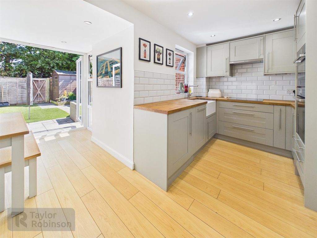 Property photo 3 of 17 Cam02600G0-Pr0740-Still018.Jpg