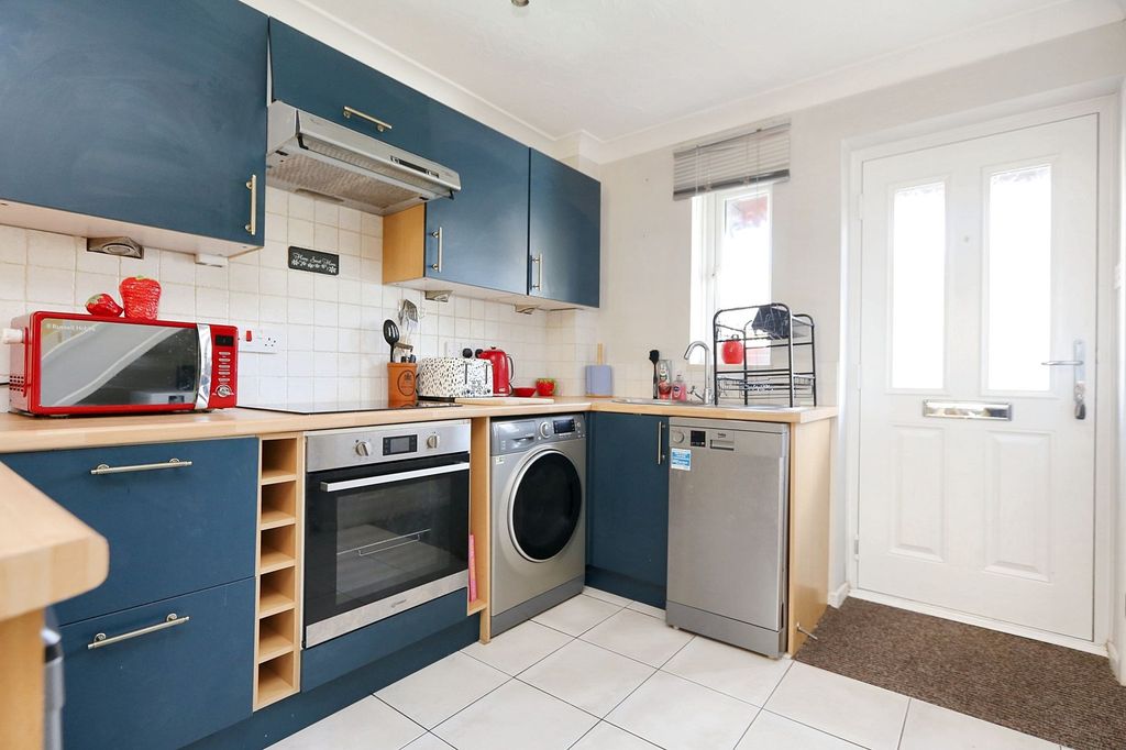 Property photo 3 of 7