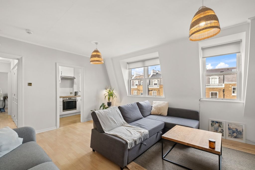 Property photo 2 of 7