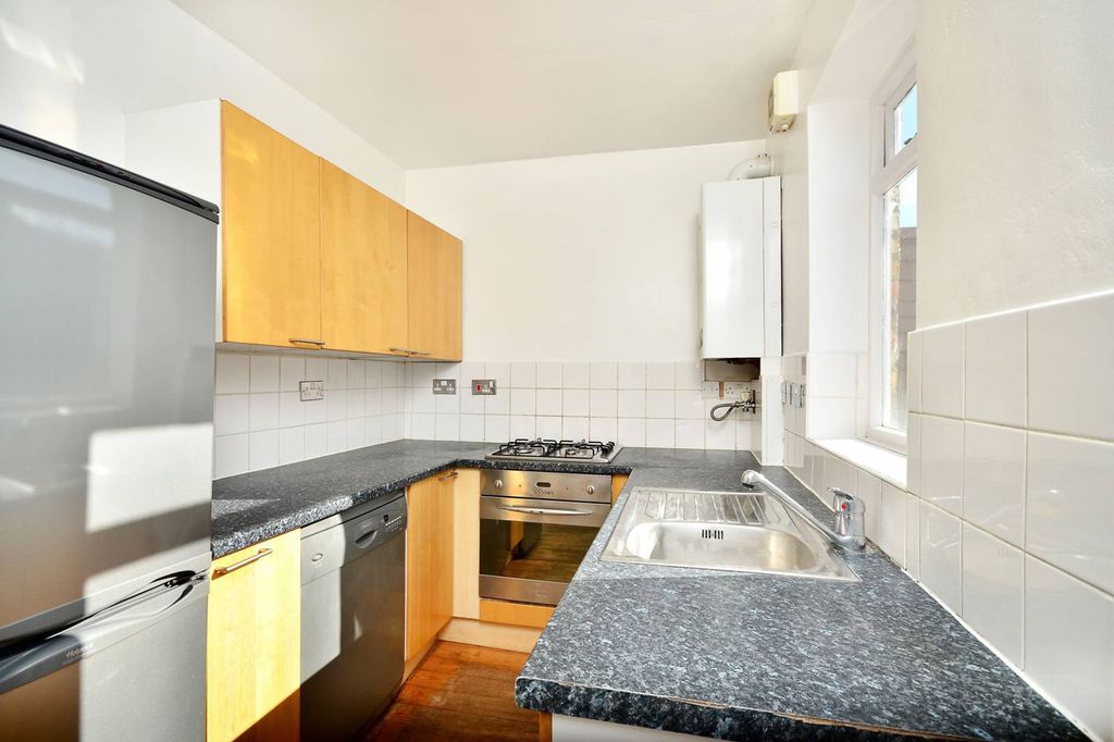 Property photo 2 of 9