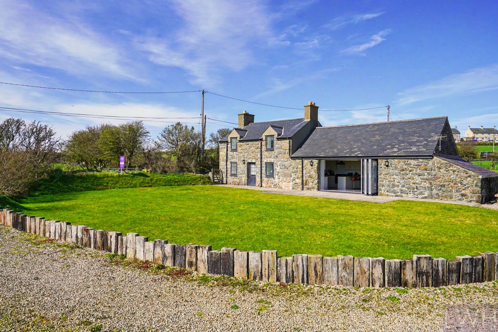 Property photo 1 of 26 Croeso | Welcome