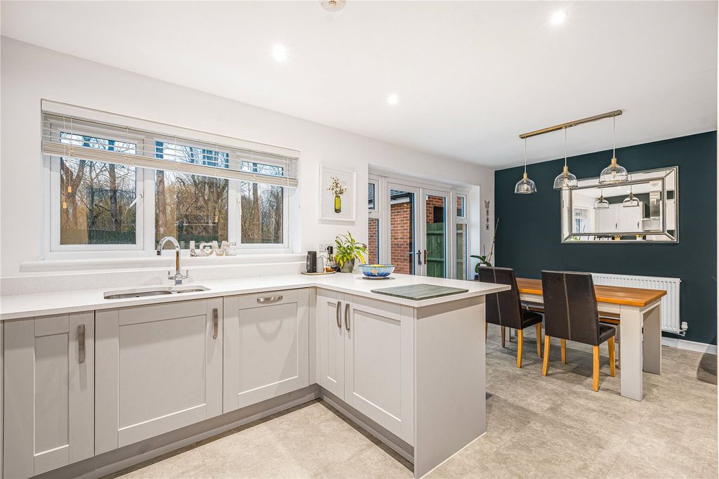 Property photo 3 of 27 Picture No. 08