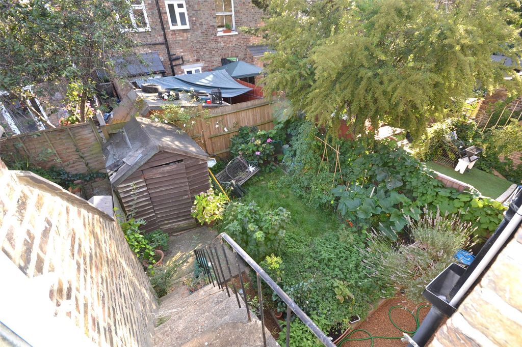 Property photo 3 of 8 Picture No. 04