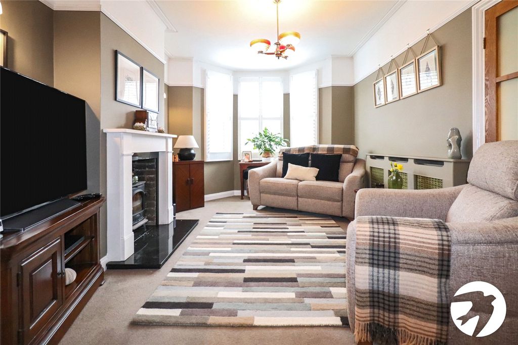 Property photo 2 of 22 Picture No. 13