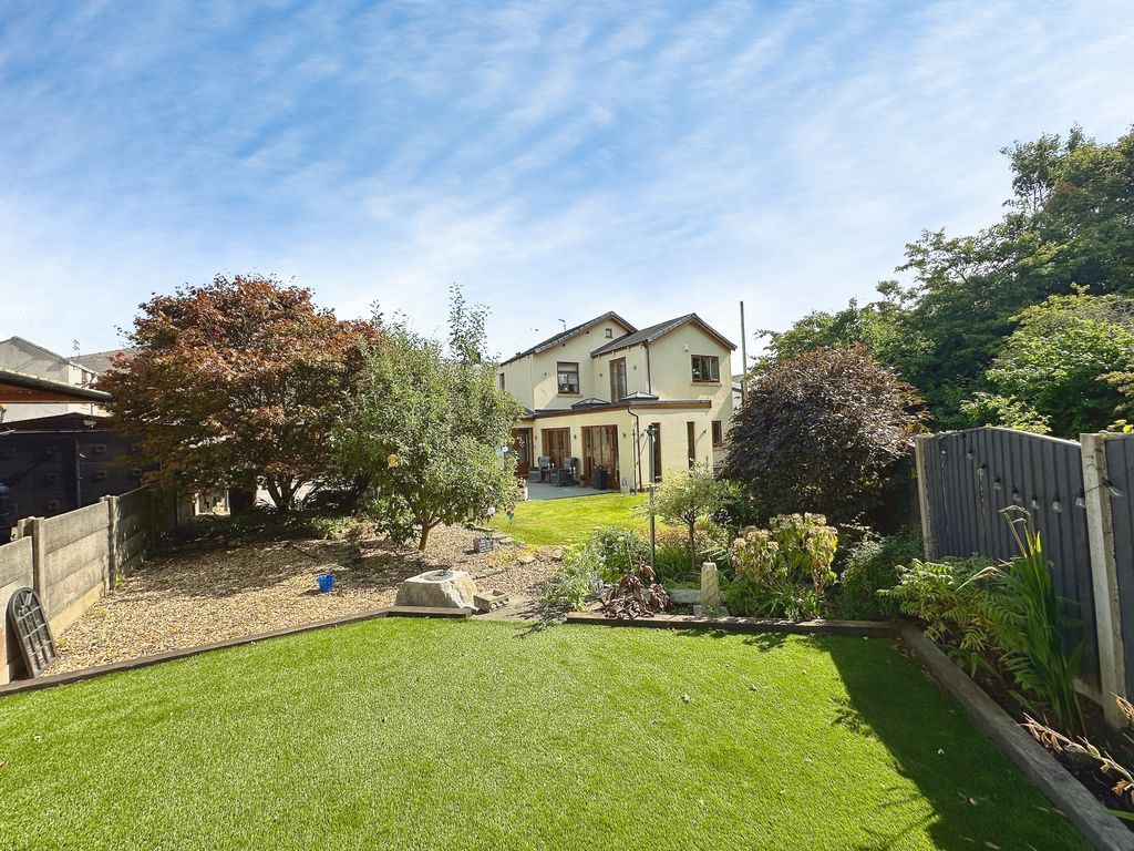 Property photo 3 of 35 Garden