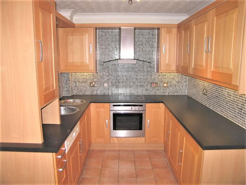 Property photo 2 of 4 Kitchen