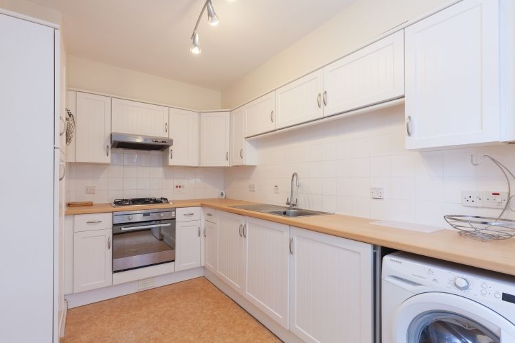 Property photo 2 of 18 279199