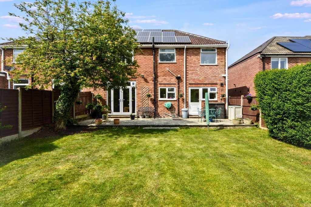 Property photo 2 of 31