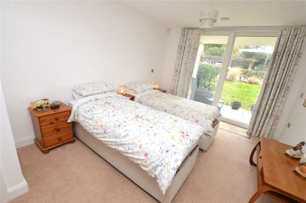 Additional image 15 of 2 bed flat for saleSea Road, Carlyon Bay, St. Austell, Cornwall PL25