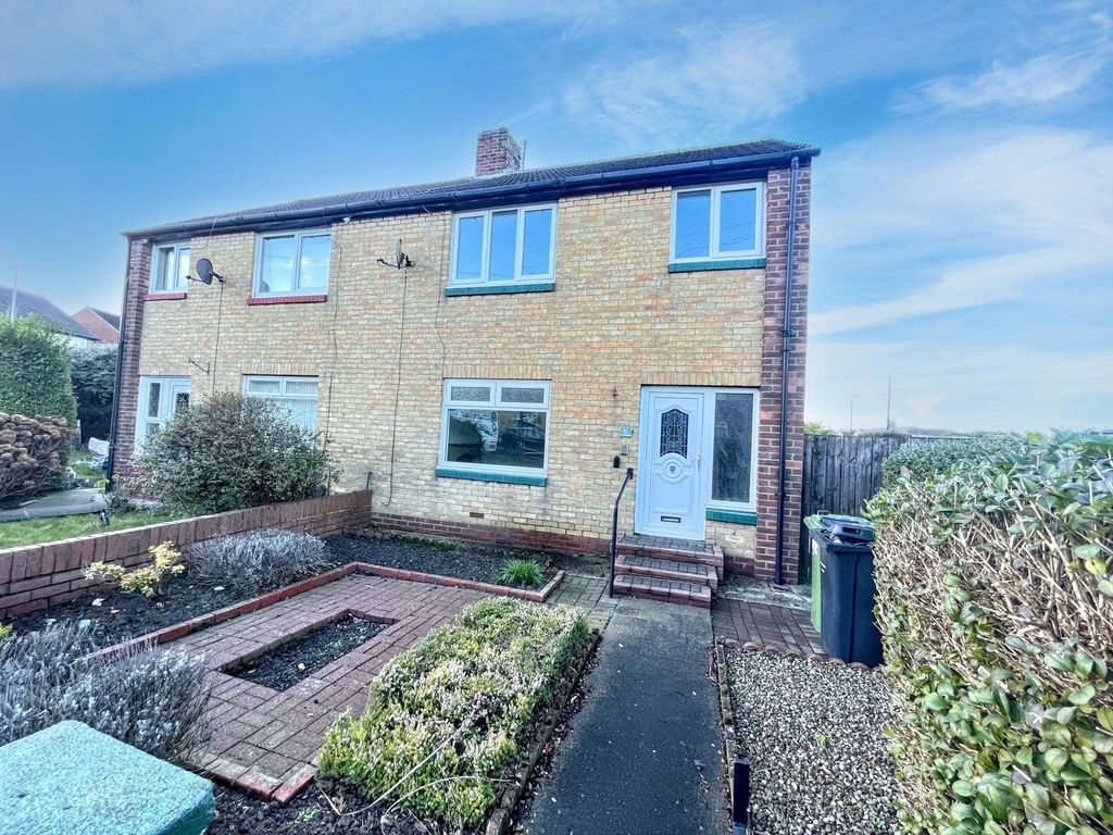 Property photo 1 of 11