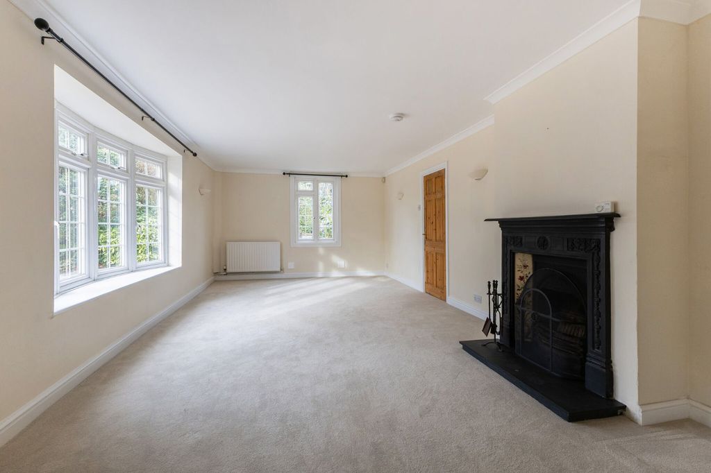 Property photo 3 of 28 Picture No. 13