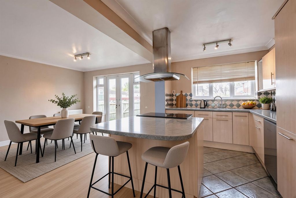 Property photo 3 of 15 Kitchen Dining.Jpg