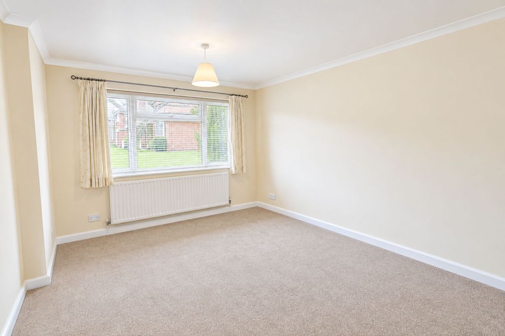 Property photo 3 of 7