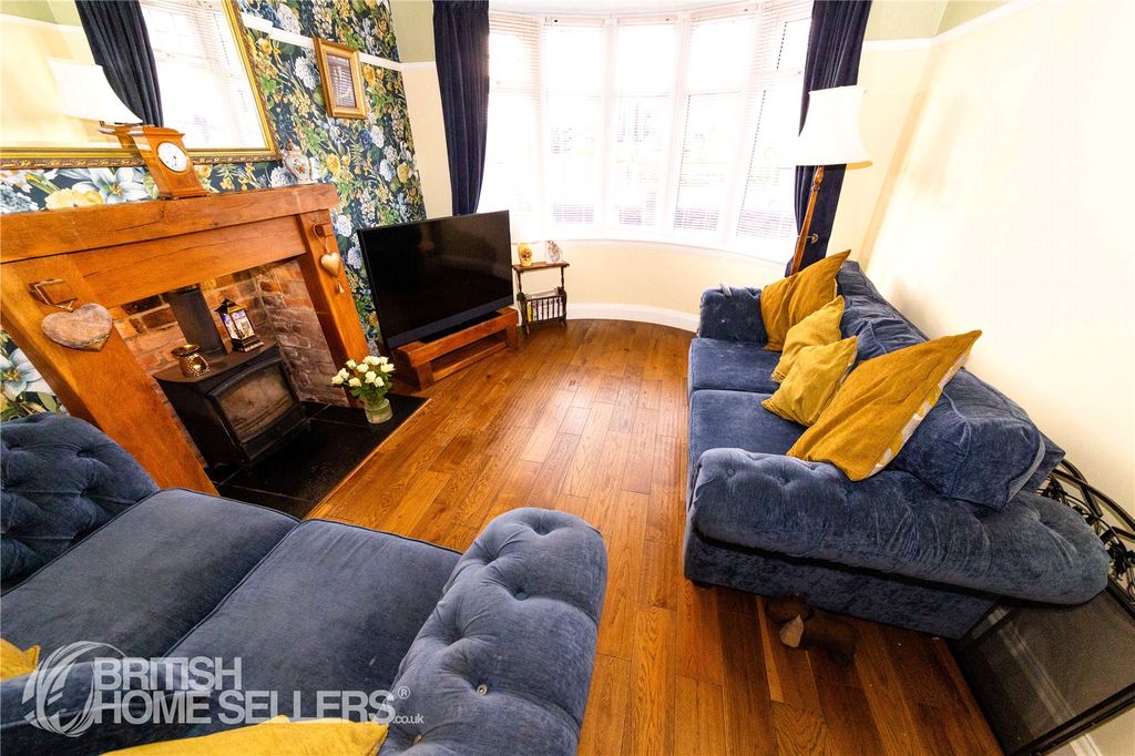 Property photo 3 of 31 Picture No. 05