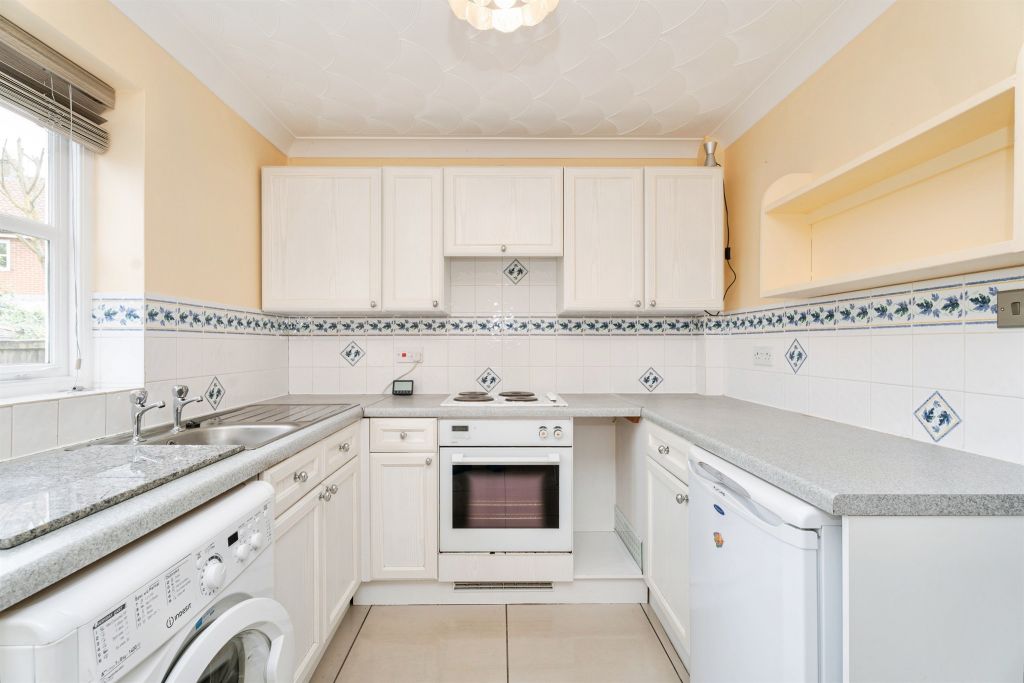 Property photo 3 of 16